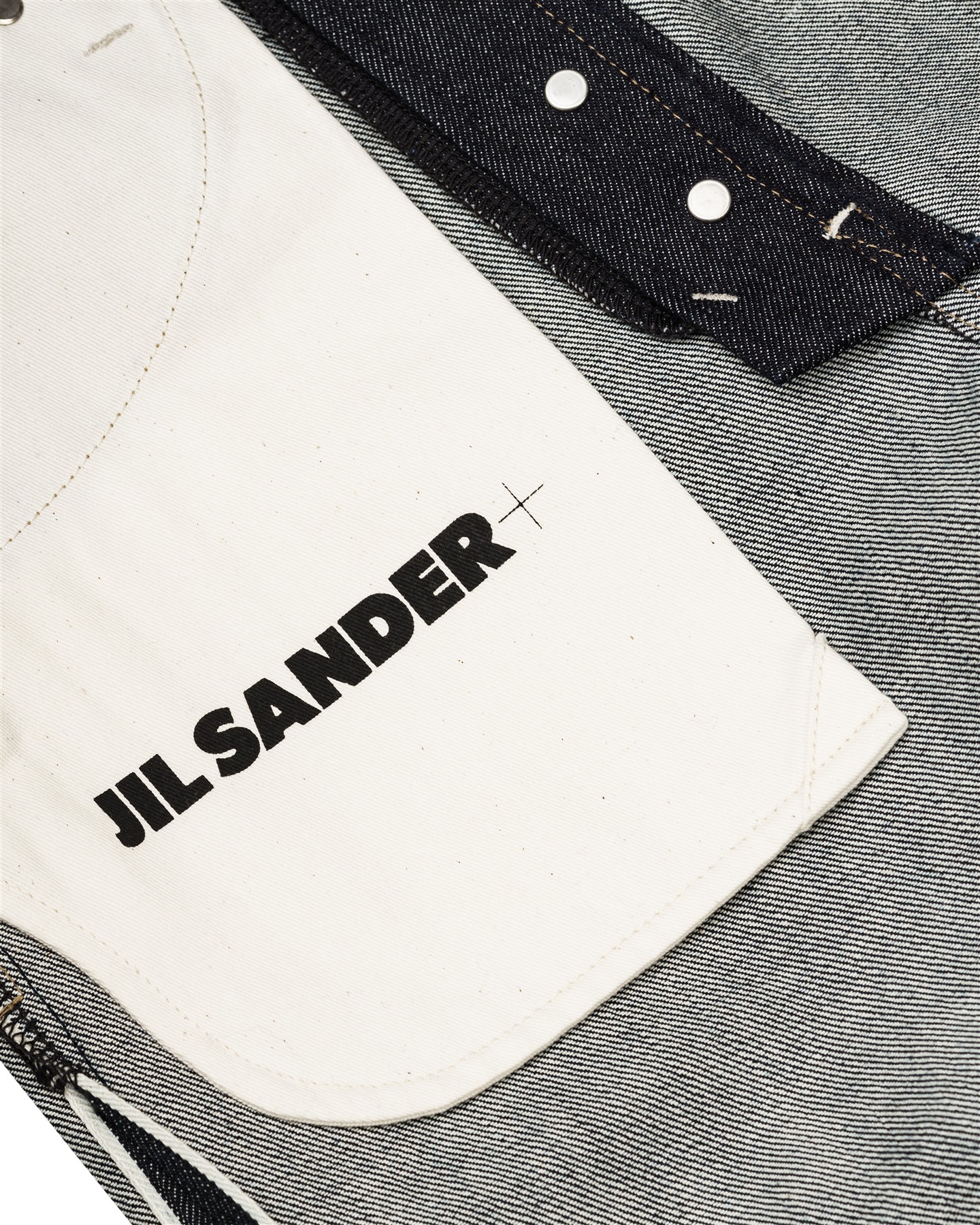 Деталі Jil Sander, 2